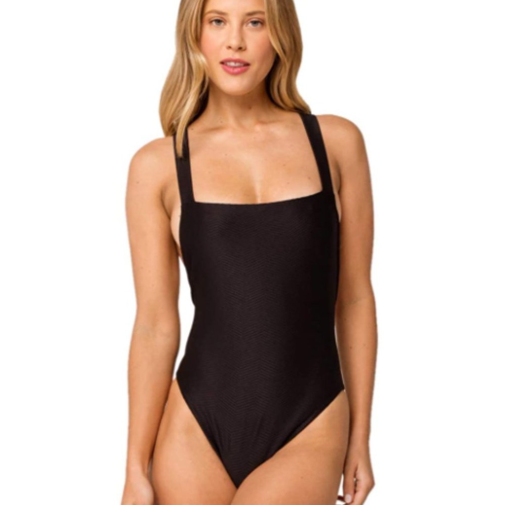 RVCA Bodega One Piece Swimsuit 🎱
